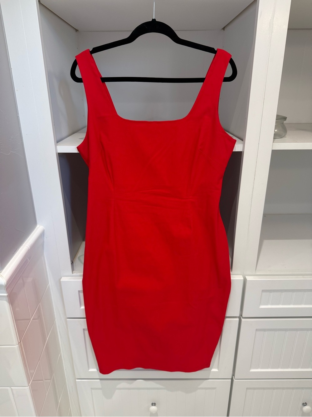 Figure-Flattering Red Mini Dress with Square Neckline